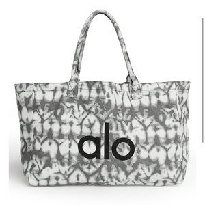 Alo yoga iconic shopper tote - grey tiedye